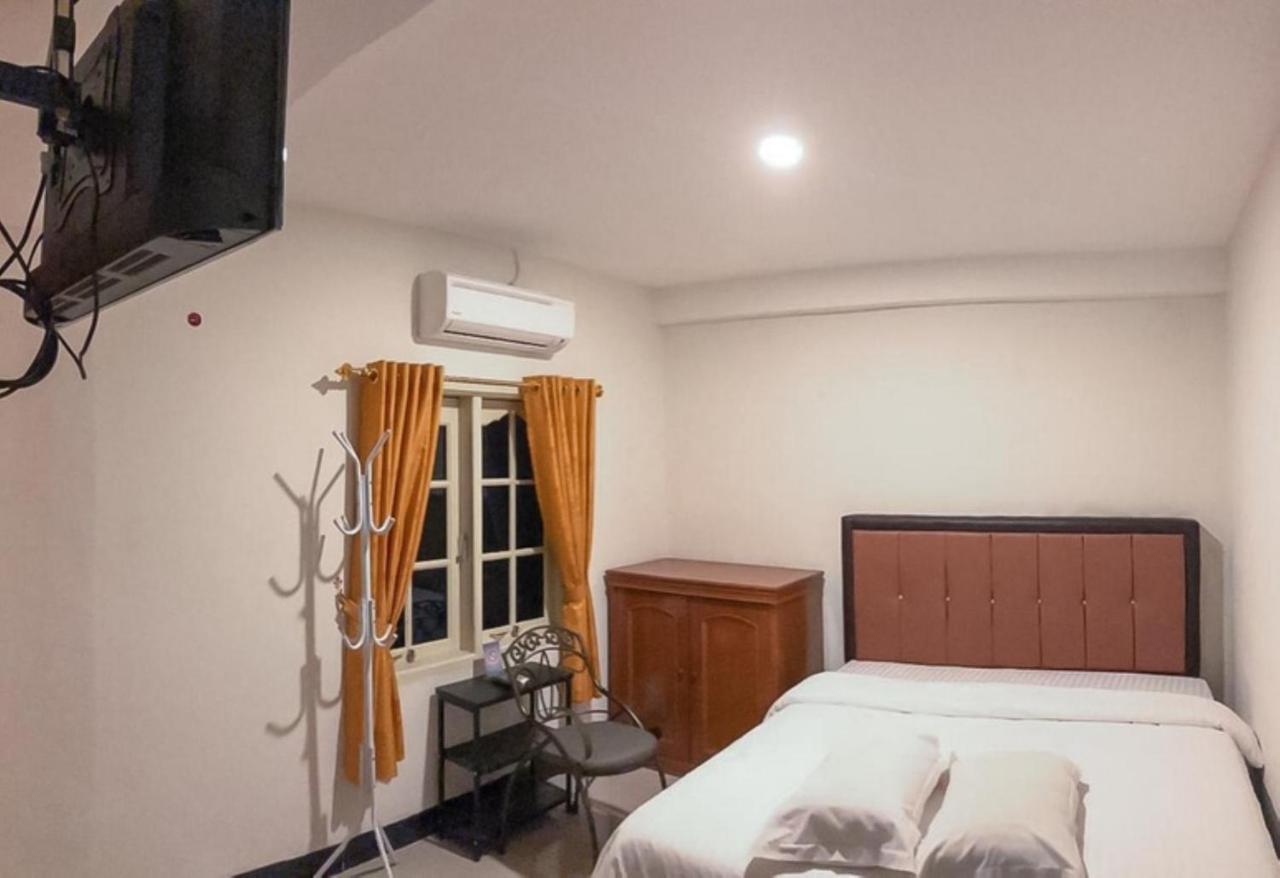 New Gentala Hotel Medan Esterno foto