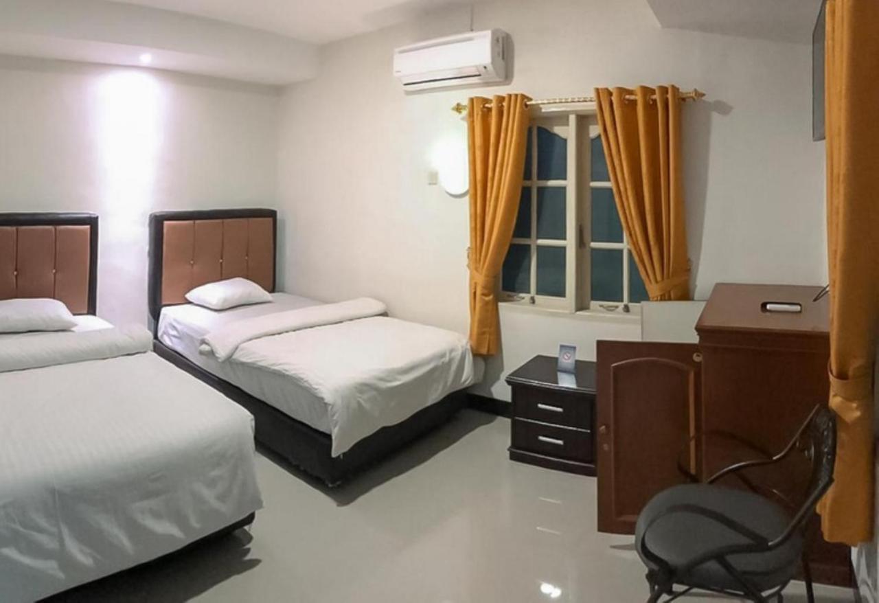 New Gentala Hotel Medan Esterno foto