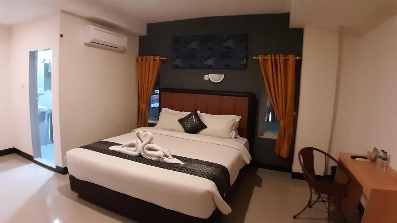 New Gentala Hotel Medan Esterno foto