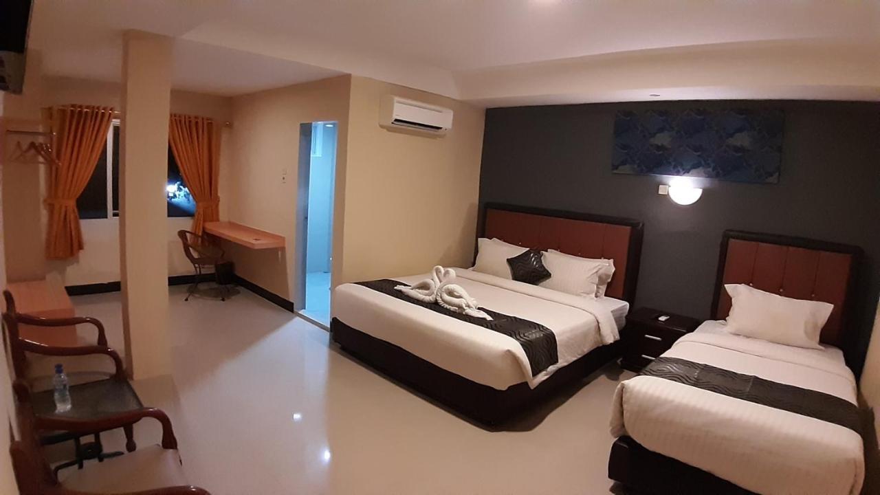 New Gentala Hotel Medan Esterno foto